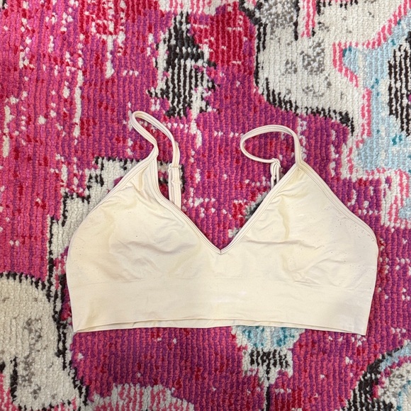 SKIMS Cream Triangle Bralette - Picture 1 of 5